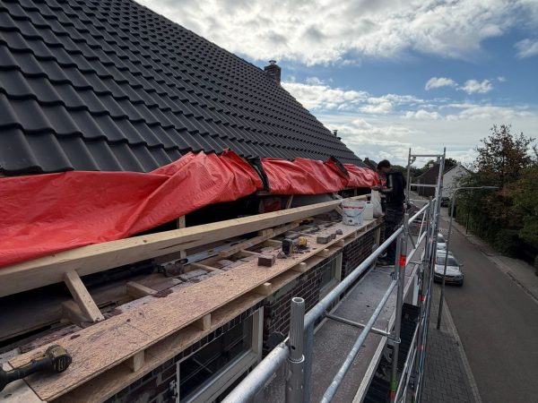 dakrenovatie met Schoorsteenservice Zuid Limburg